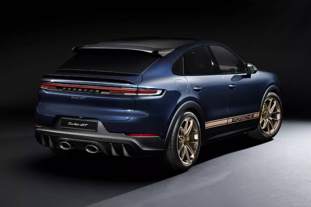 https://autogreeknews.gr/wp-content/uploads/2023/04/2024-Porsche-Cayenne-51.jpg