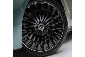 2024-mercedes-e-class-sedan-teaser (1)