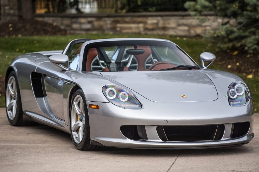 Τα πουλάμε όλα για αυτή την Porsche Carrera GT