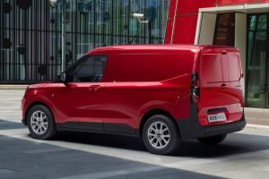 Ford-E-Transit-courier-00025