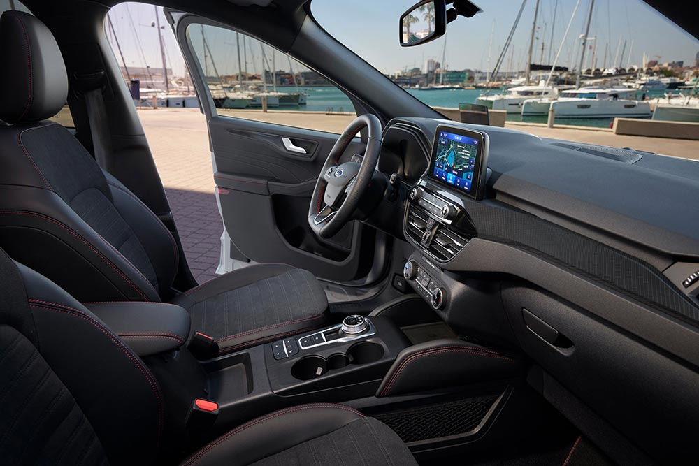 https://autogreeknews.gr/wp-content/uploads/2023/04/Ford-Kuga-Graphite-3.jpg