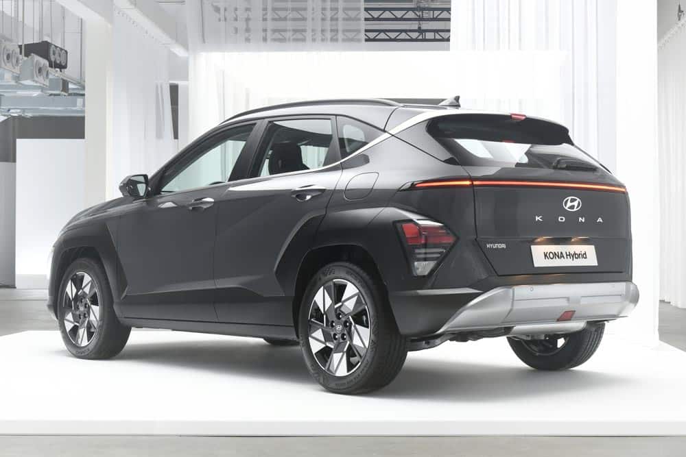 https://autogreeknews.gr/wp-content/uploads/2023/04/Hyundai-Koana-Hybrid-2023-2.jpg