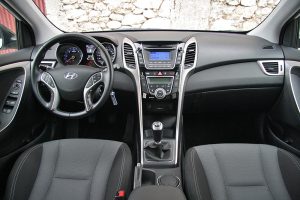 Hyundai-i30-2012-(5)