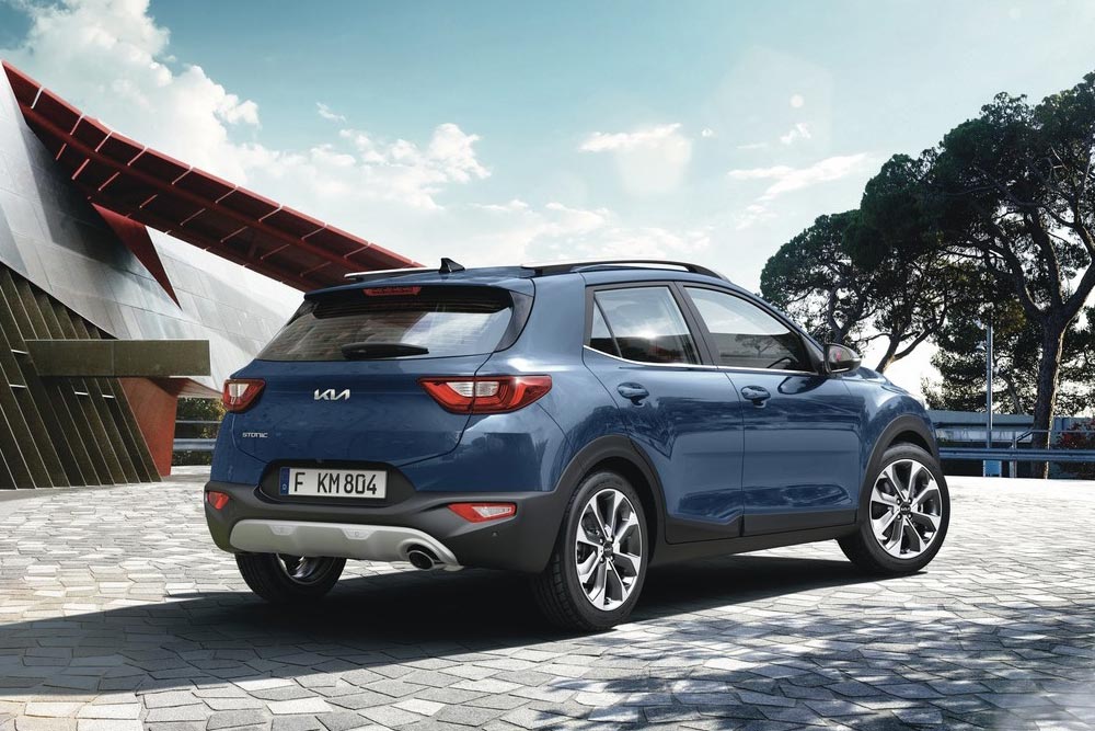 https://autogreeknews.gr/wp-content/uploads/2023/04/Kia-Stonic-2023-7.jpg