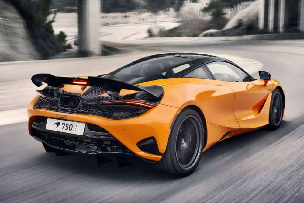 https://autogreeknews.gr/wp-content/uploads/2023/04/Mclaren-750-S-11-2048x1366-1.jpg
