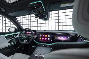 Mercedes-E-Class-2023-(14)