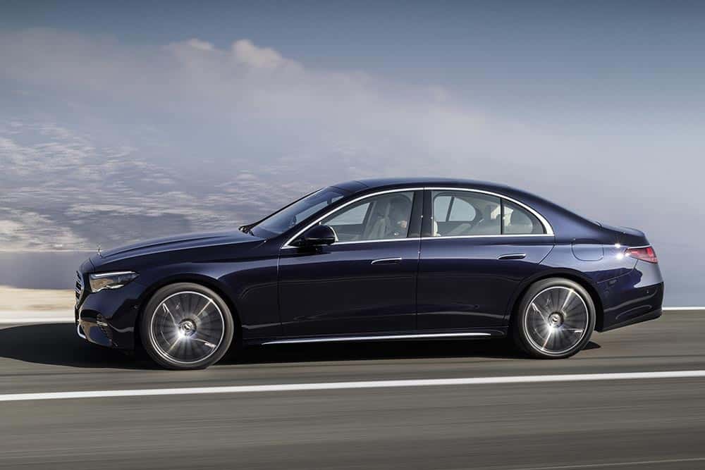 https://autogreeknews.gr/wp-content/uploads/2023/04/Mercedes-E-Class-2023-8.jpg