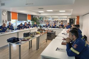 Mercedes Fire brigade (2)