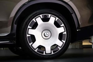 Mercedes-Maybach-EQS-SUV-(10)