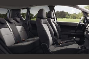 Mitsubishi-Colt-2009-interior