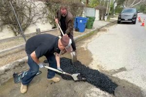 Schwarzenegger-Potholes