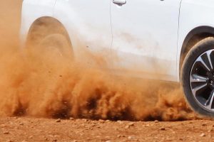 Suzuki-Vitara-off-road