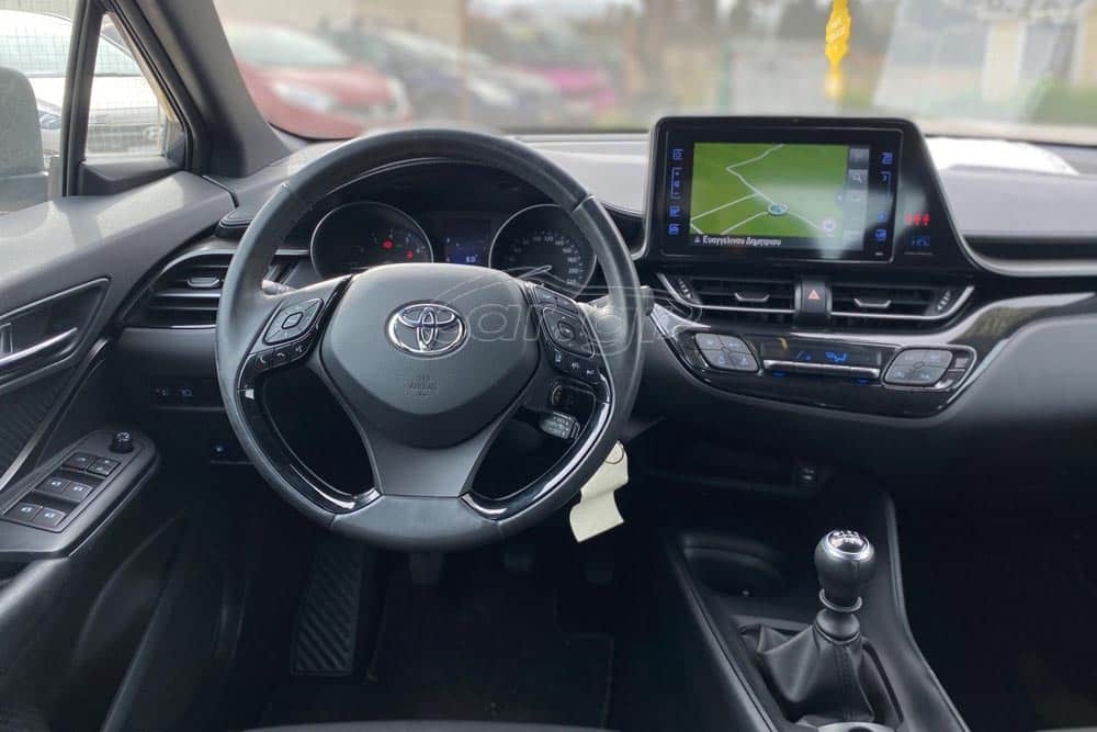 https://autogreeknews.gr/wp-content/uploads/2023/04/Toyota-C-HR-1.2T-metaxeirismeno-5.jpg