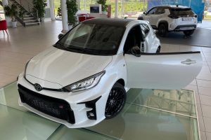 Toyota-GR-Yaris-aggelia-(4)