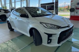 Toyota-GR-Yaris-aggelia-(8)