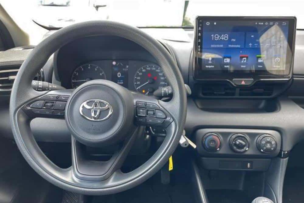 https://autogreeknews.gr/wp-content/uploads/2023/04/Toyota-Yaris-1.5-2022-used-6.jpg