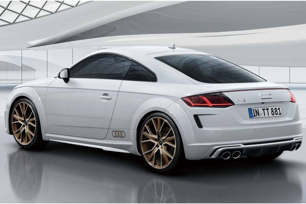 https://autogreeknews.gr/wp-content/uploads/2023/04/audi-tt-memorial-edition-2.jpg