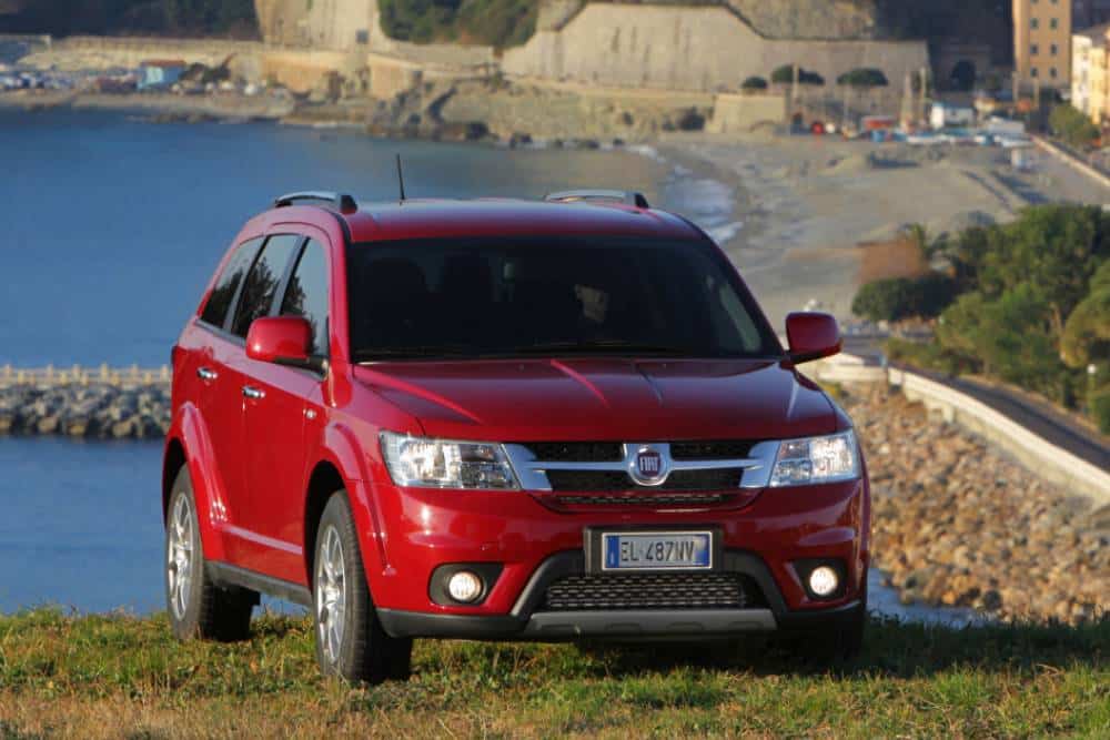 https://autogreeknews.gr/wp-content/uploads/2023/04/fiat_freemont_awd_8.jpg