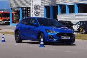 ford focus moose test