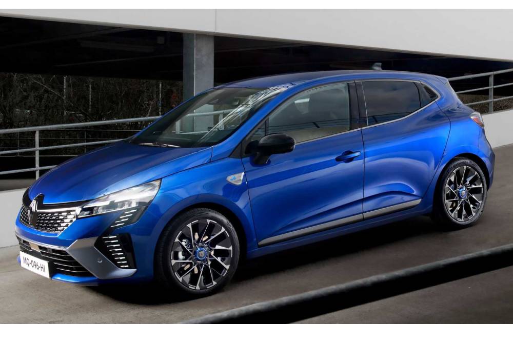 https://autogreeknews.gr/wp-content/uploads/2023/04/renault-clio-facelift-2023-3.jpg