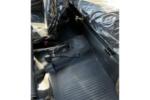 1980-Lada-Niva-Time-Capsule-37