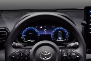 2023-Toyota-Yaris-Premiere-Edition-Hybrid-130-14