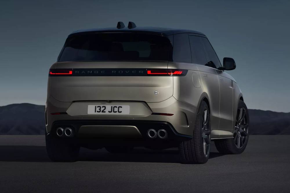 https://autogreeknews.gr/wp-content/uploads/2023/05/2024-Range-Rover-Sport-SV-00003.jpg