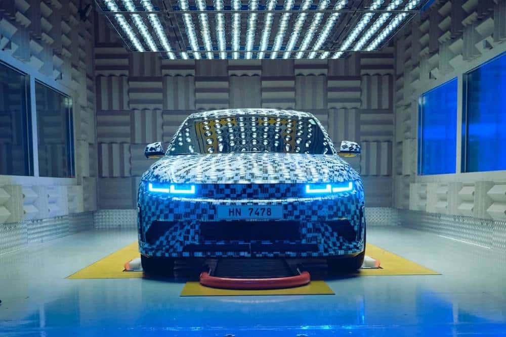 https://autogreeknews.gr/wp-content/uploads/2023/05/2024-hyundai-ioniq-5-n-teaser-2.jpg