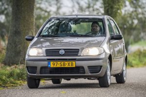 344500 km fiat punto 02
