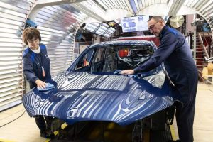 BMW-AI-paint-shop-Regensburg-00002