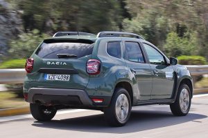 Dacia-Duster-1.3-150-EDC-2023-(3)