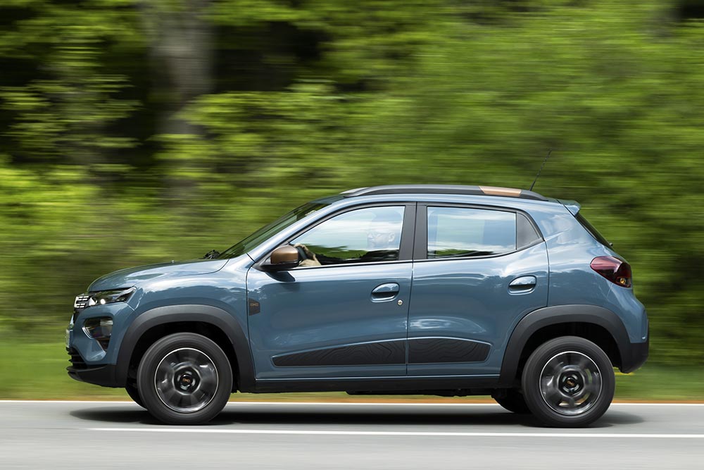 https://autogreeknews.gr/wp-content/uploads/2023/05/Dacia_Spring_Extreme-8.jpg