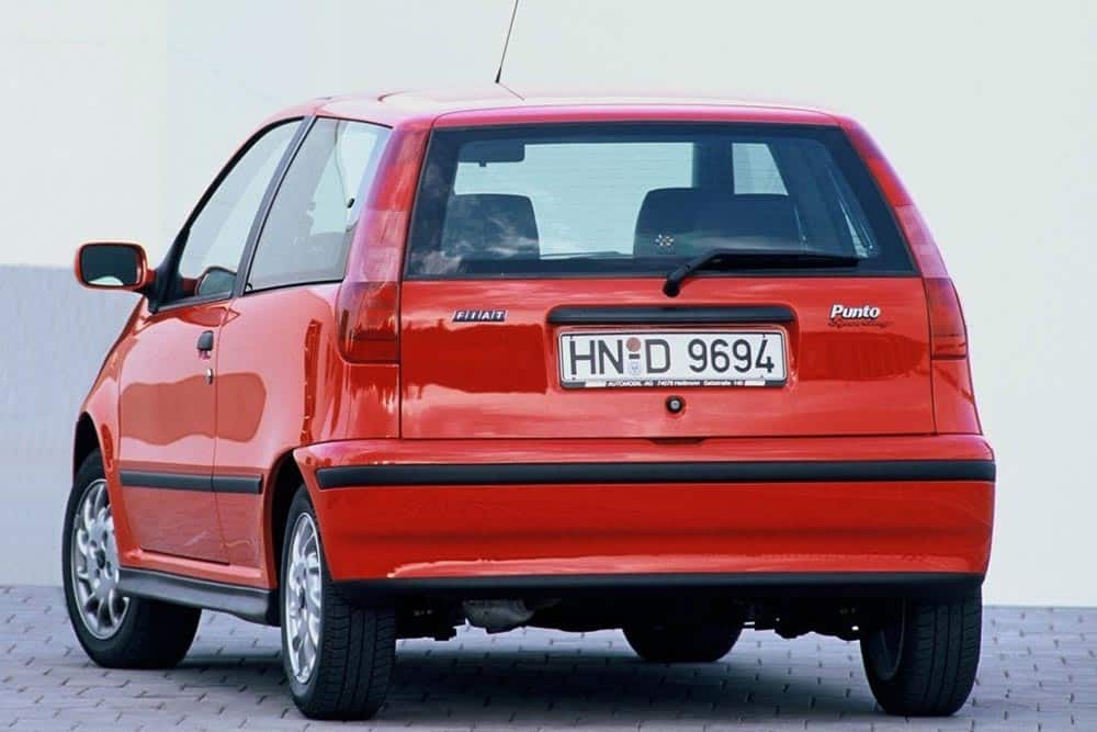 https://autogreeknews.gr/wp-content/uploads/2023/05/Fiat-Punto-1993-5.jpg
