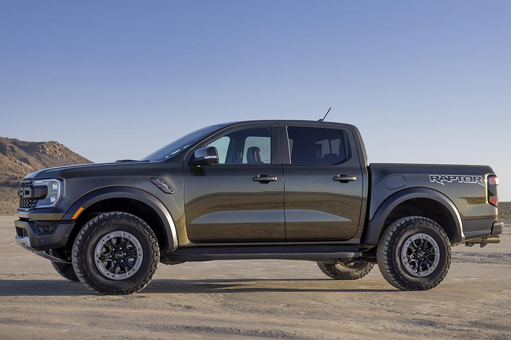 https://autogreeknews.gr/wp-content/uploads/2023/05/Ford-Ranger-Raptor-2023-USA-10.jpg