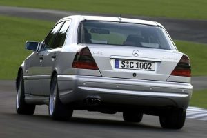 Mercedes-C-Class-1993-(12)