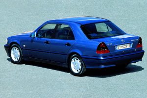 Mercedes-C-Class-1993-(13)