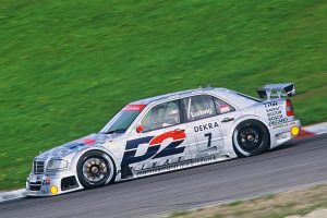 Mercedes-C-Class-1993-(2)