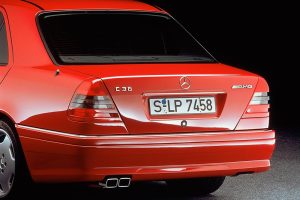 Mercedes-C-Class-1993-(7)