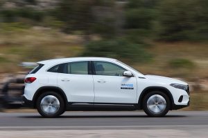 Mercedes-EQA-250+-(11)