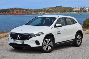 Mercedes-EQA-250+-(3)