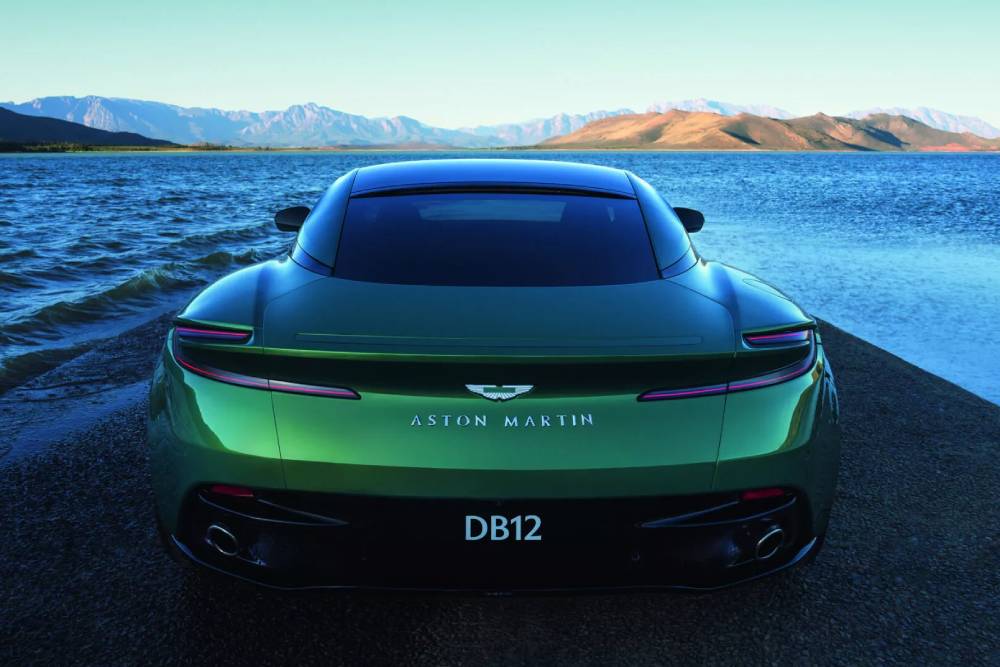 https://autogreeknews.gr/wp-content/uploads/2023/05/New-Aston-Martin-DB12_12-2048x1365-1.jpg