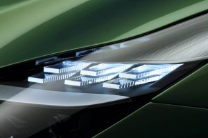 New-Aston-Martin-DB12_51-2048×1365