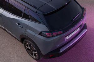 PEUGEOT_E-2008-2023-(12)