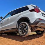 Suzuki-Vitara-off-road
