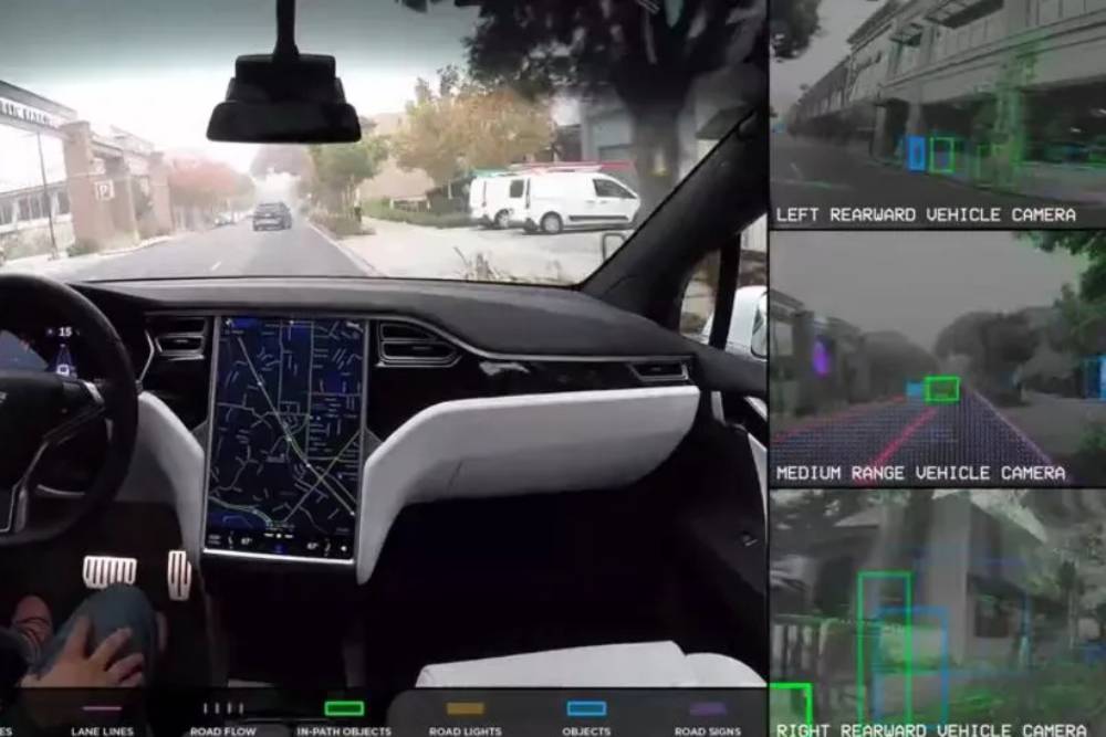 https://autogreeknews.gr/wp-content/uploads/2023/05/Tesla-Autopilot-main-1024x555-1.jpg