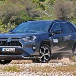 Toyota-RAV4-PHEV-kinisi