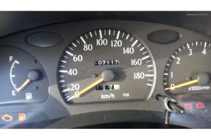 Toyota-Starlet-1998-(5)