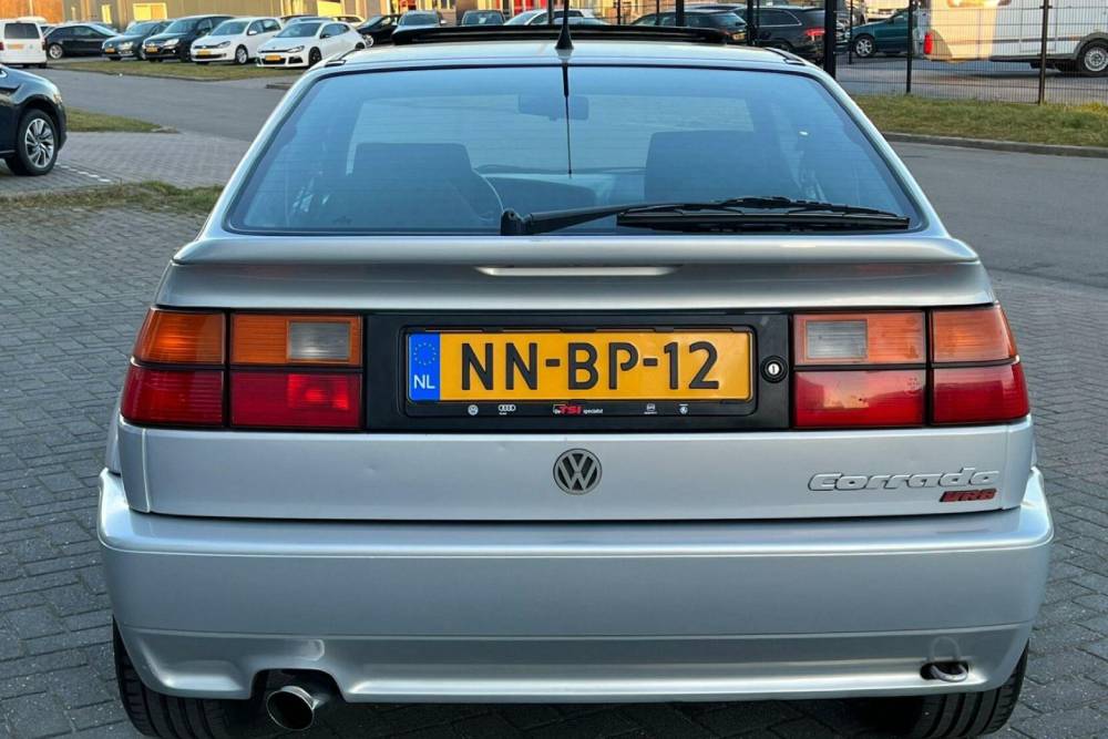 https://autogreeknews.gr/wp-content/uploads/2023/05/VW_Corrado_VR6_1992_for_sale-11.jpg