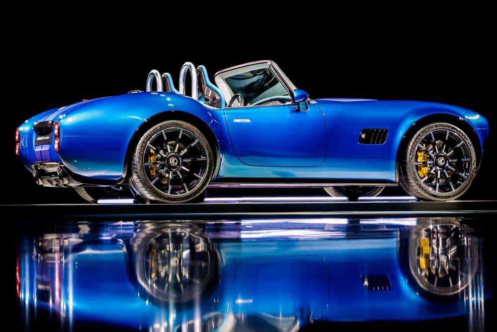https://autogreeknews.gr/wp-content/uploads/2023/05/ac-cobra-gt-roadster-official-unveil-london-2023.jpg