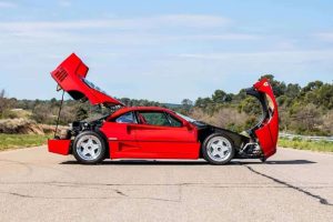 alain-prost-s-ferrari-f40-up-for-auction (10)